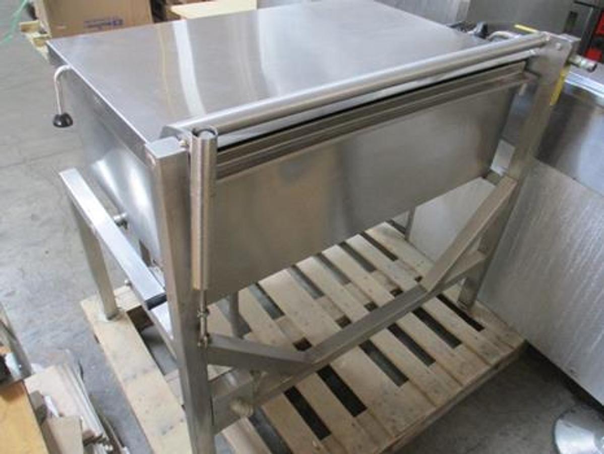 Used Legion CS41- 9 Combi Pan Tilting Skillet - LIKE NEW 