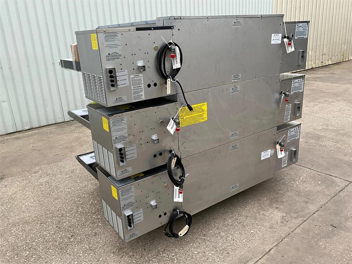 Used 3 Stack Lincoln Impinger gas 1600 pizza ovens - brand new - open to offers