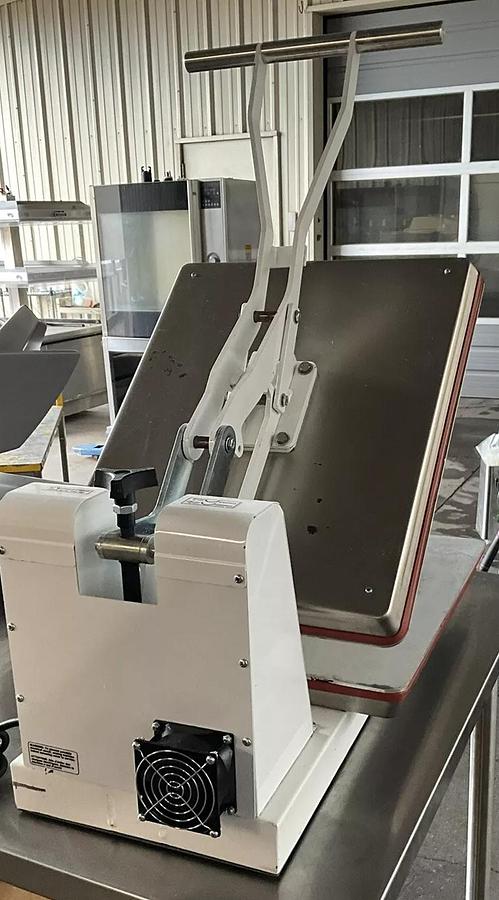 Used 2019 DoughXpress dough press TXM-20 Pizza tortilla press