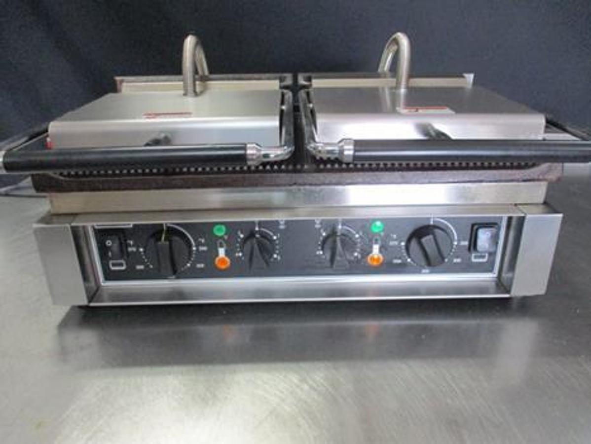 Used Hobart Model HCG-2 Dual Panini Press 4,000 Watt,