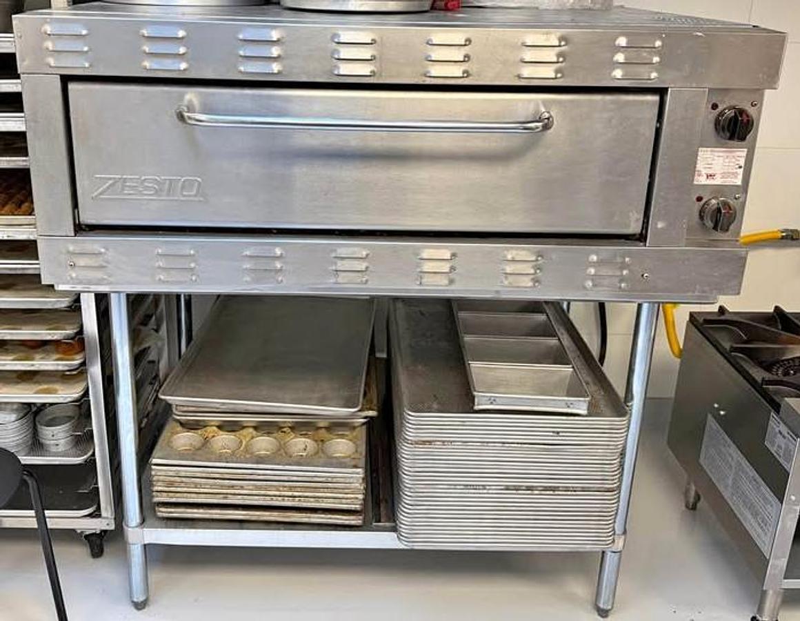 Used Zesto Commercial Deck - Pizza Oven