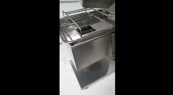MEAT CUTTING MACHINE