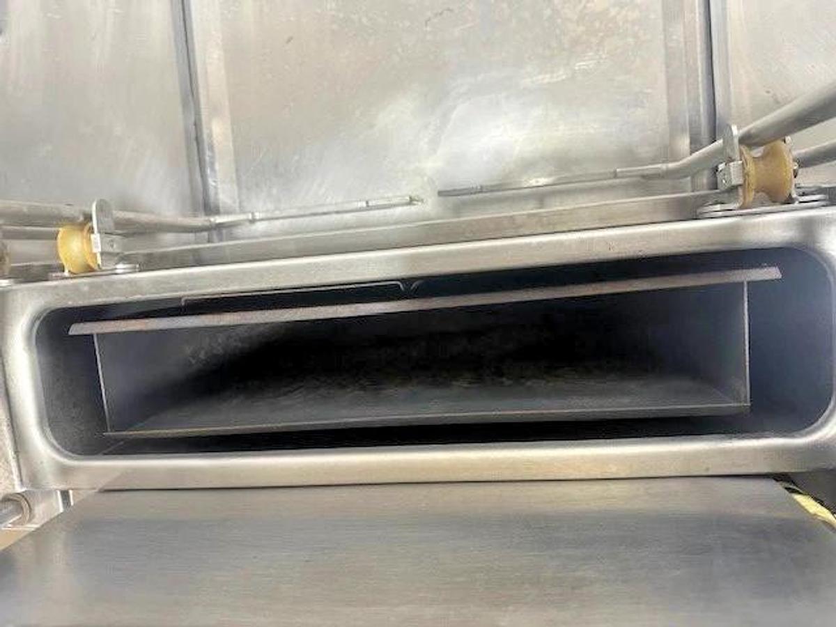 Used PITCO F18SS-CLQV"H.D COMMERCIAL N GAS FRYER WITH DUMPSTER AND 6 BASKETS