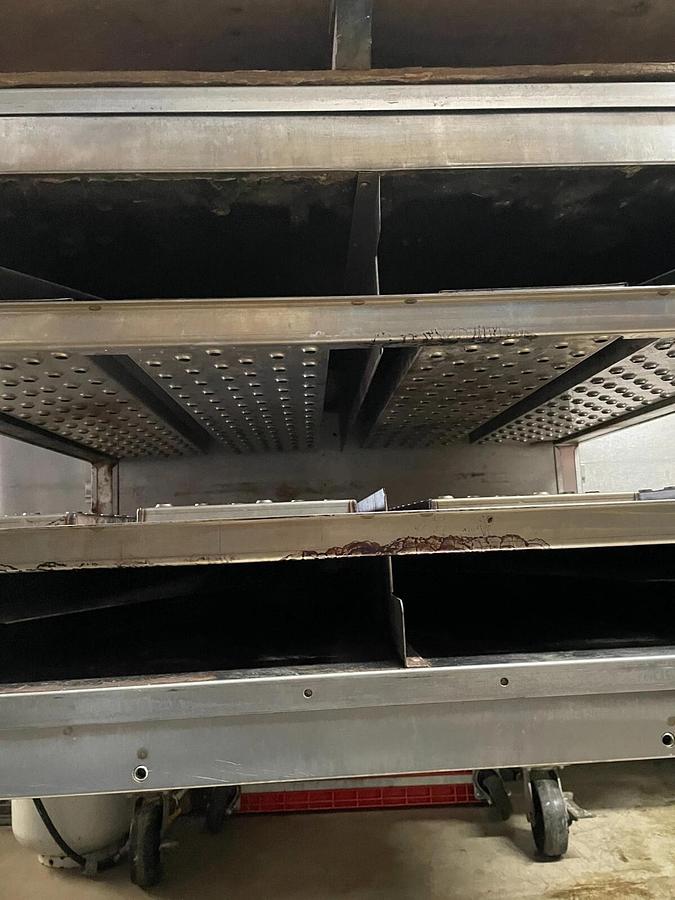 Used Lincoln Impinger 1600 - Single Deck 32" Gas Conveyor Pizza Oven w/Stand Casters