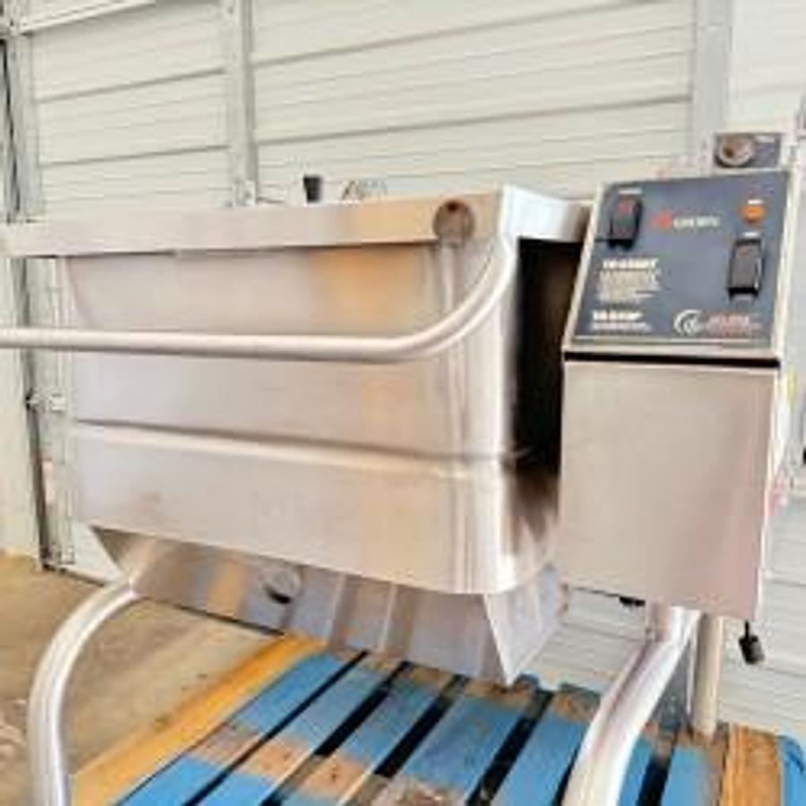 Used Groen 30 Gallon Gas Manual Tilt Skillet BPM-30G