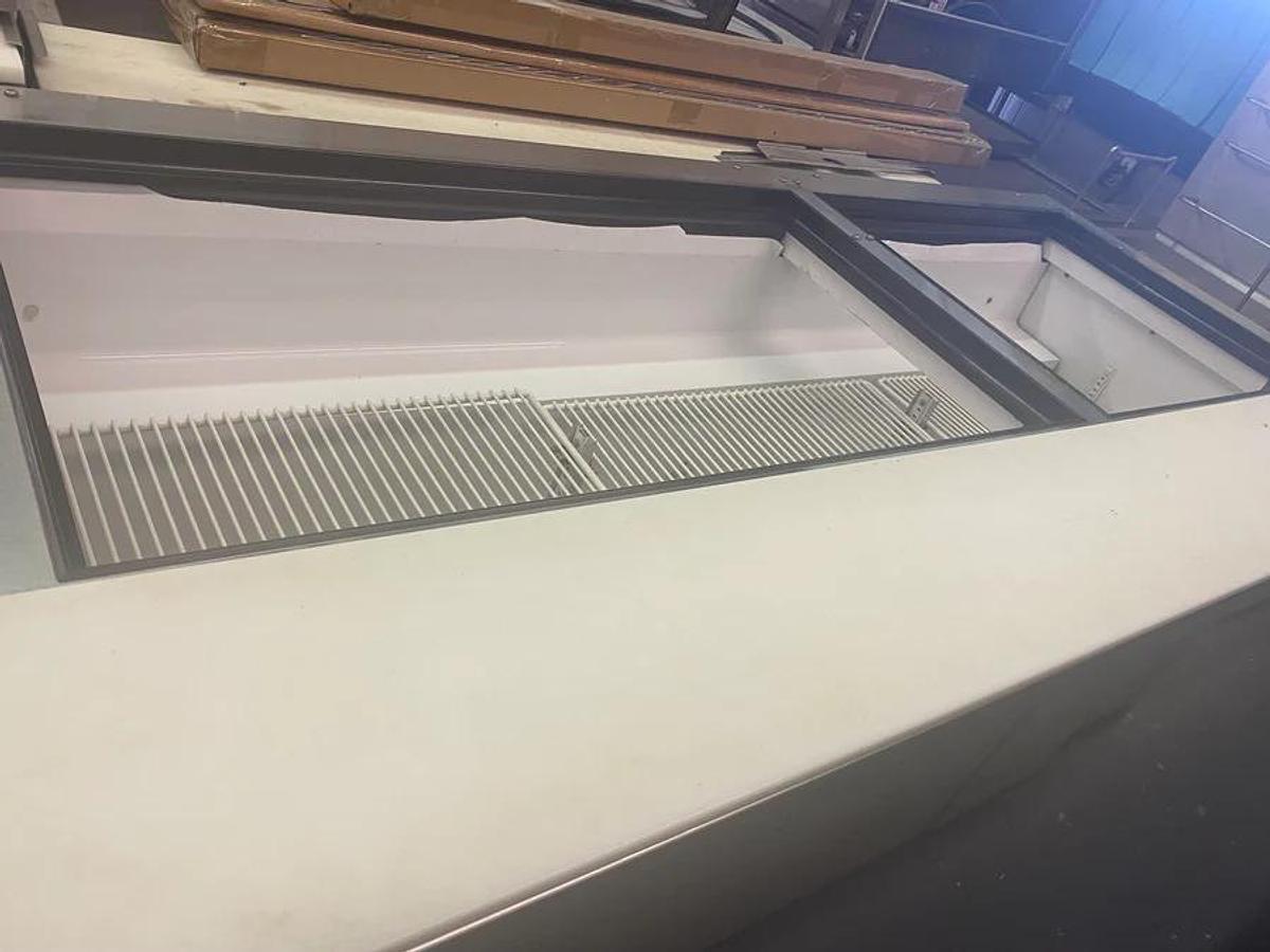 Used True 72” (6 Feet) 3 Drawer Salad Prep Table 