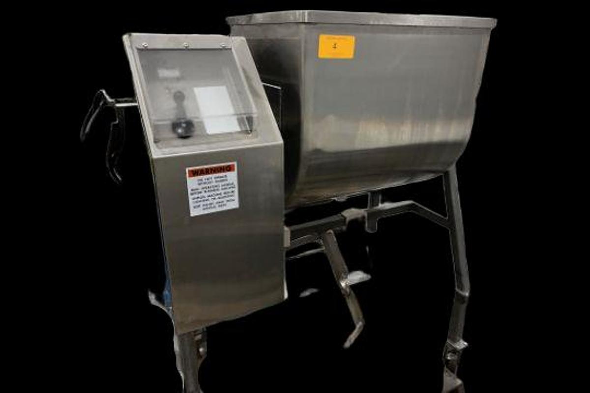 Used Daniels Quad 200 Ribbon Blender, Single Shaft, 220v, - open to offers