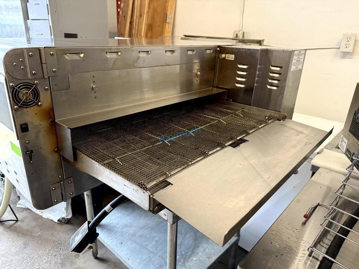 Used OVENTION C2600 CONVEYOR OVEN, 208/240V 3PH
