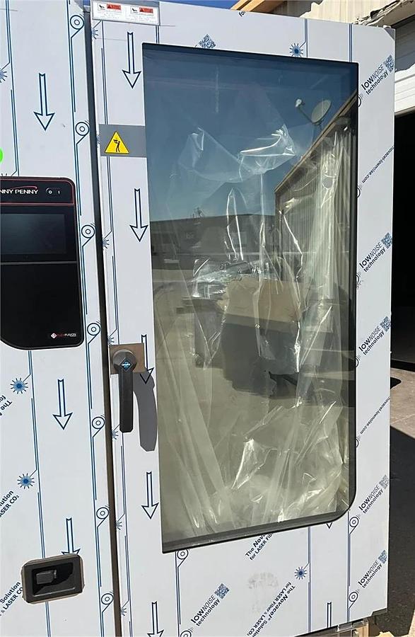 Used BRAND NEW - New Henny Penny gas roll-in combi oven - SPECIAL CLEARANCE 