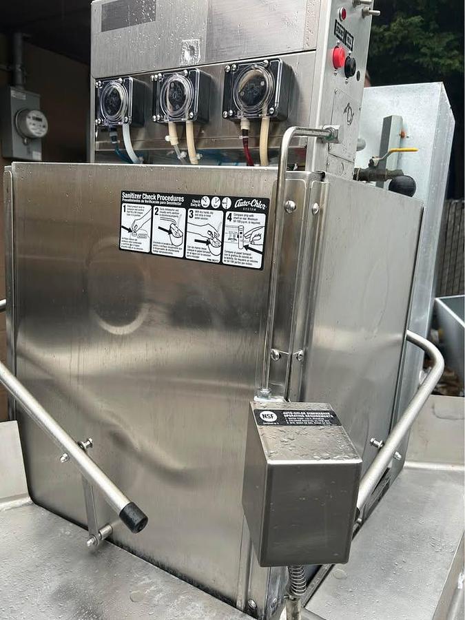 Used ALMOST BRAND NEW COMPLETED COMMERCIAL DISWASHING MACHINE SET