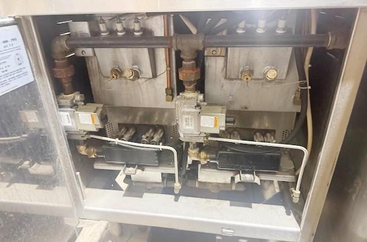 Used SteamCan Double 10 pan steamer - 20 pan in total -3 available 