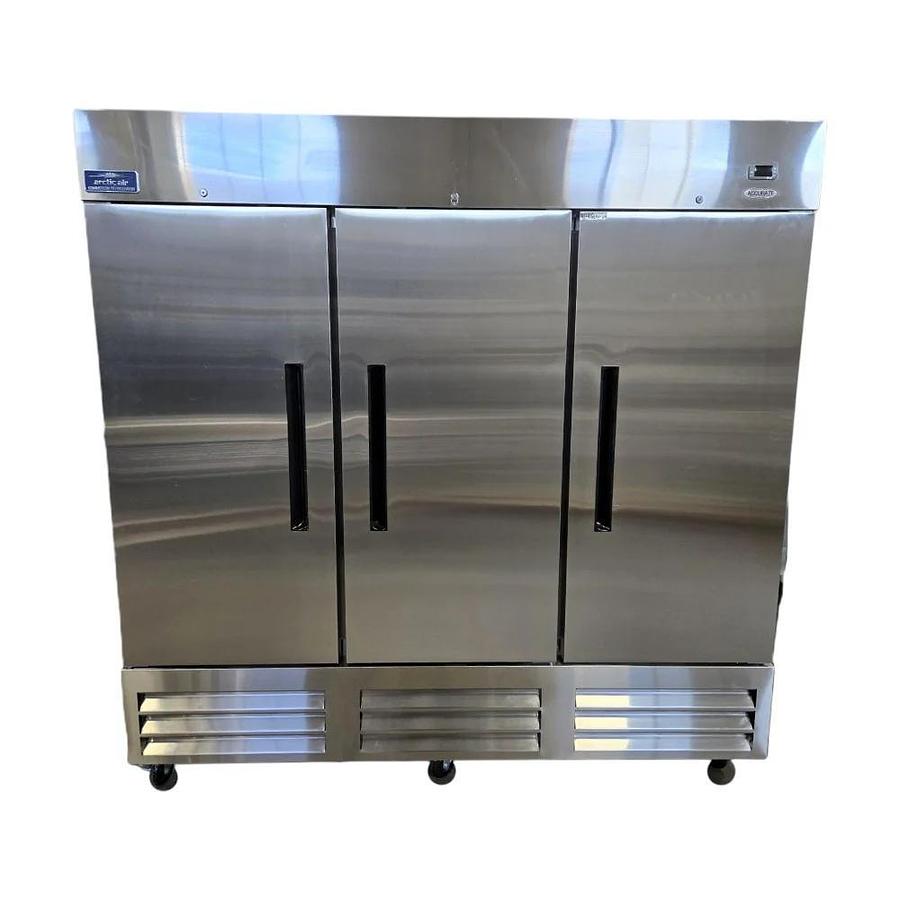 Used Arctic Air AR72Z Refrigerator - 3 Door - WARRANTY