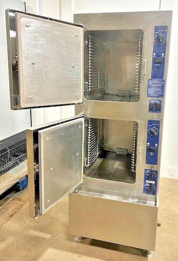 Used CLEVELAND 24CGA10.2" H.D COMMERCIAL STEAMCRAFT 10 PANS NATURAL GAS STEAMER