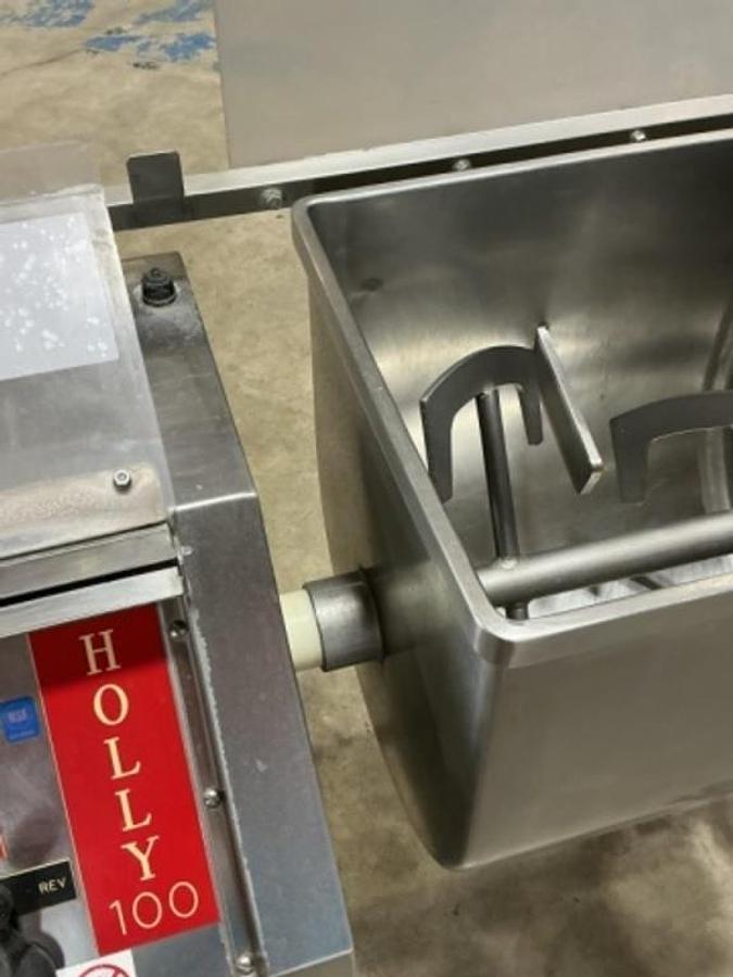 Used Clean Working Industrial Hollymatic HM-100 Mixer