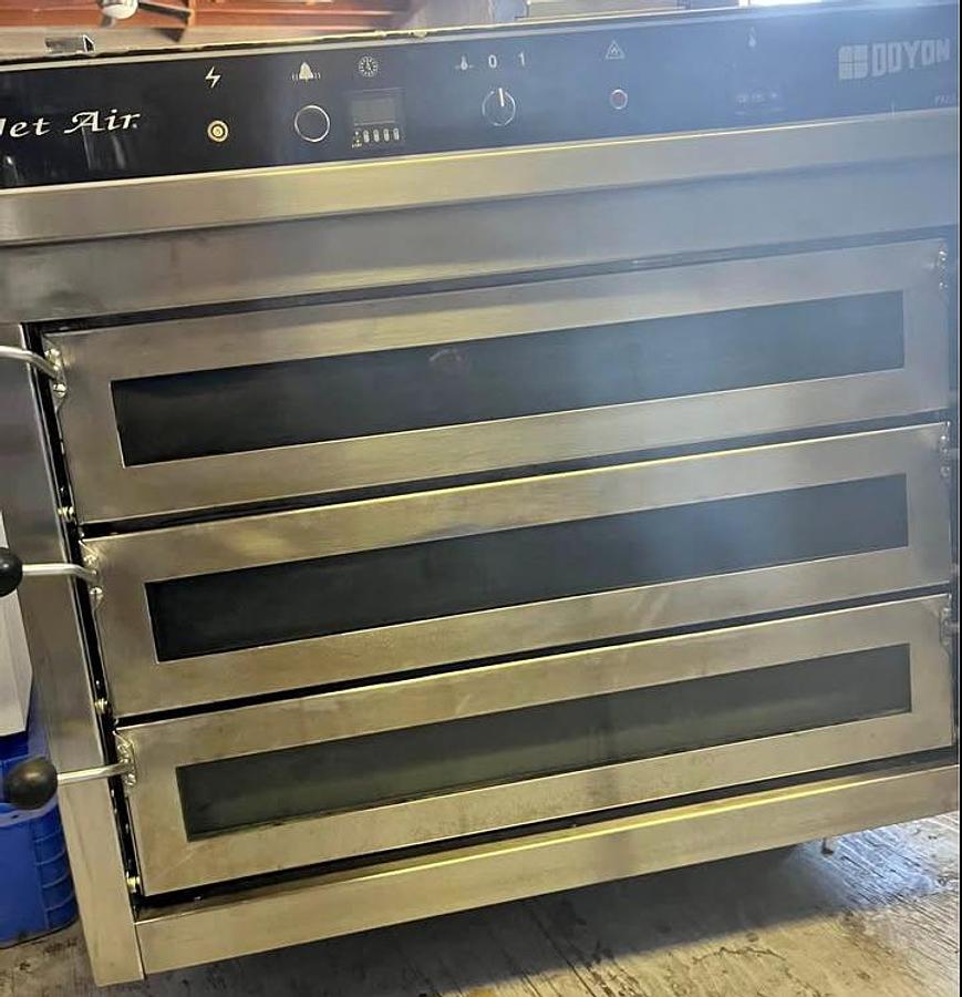 Used Doyon Piz 3 electric deck ovens