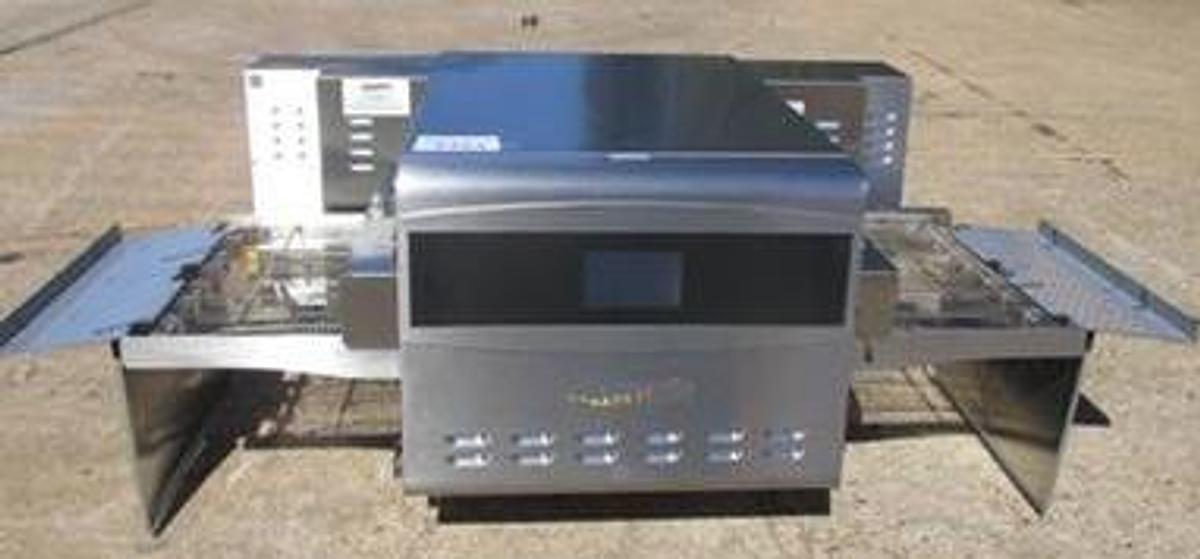 Used Ovention Converyor Oven Model C2000 - looks like new 