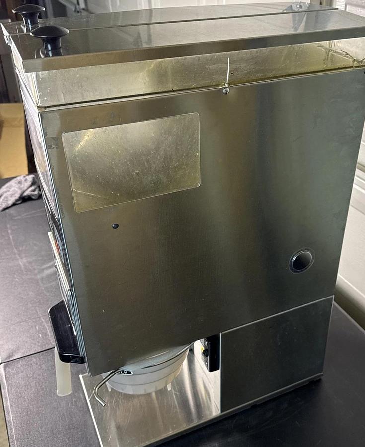 Used BUNN G9-2T DBC - Dual Portion Control Coffee Grinder - HAS TWO HOPPERS