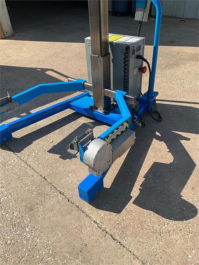 Used Savage Brother 0712 HT bakery Bowl kettle lift