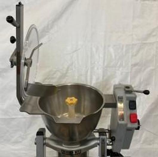 Refurbished Hobart 30 Quart Vertical Cutter Mixer HCM 300