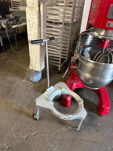Refurbished HOBART 60 QT. FLOOR MIXER MODEL HL662