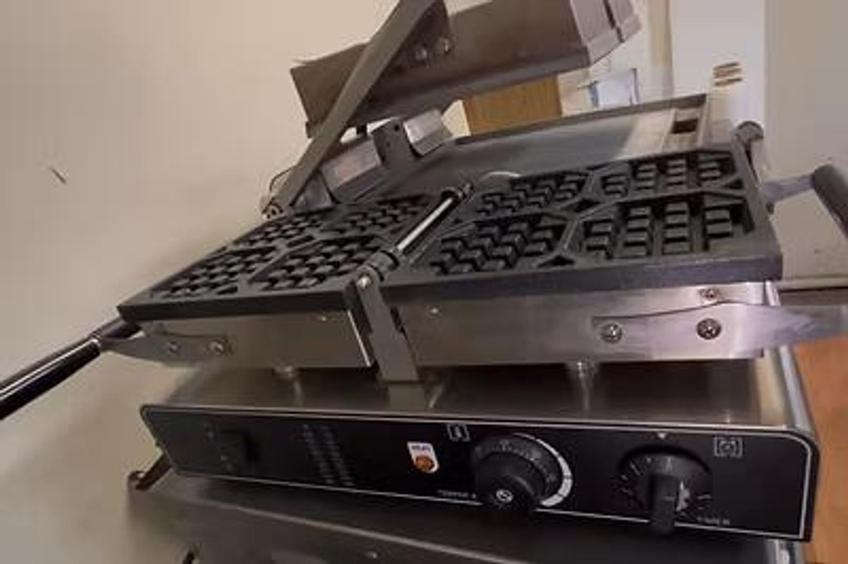 Used Commercial S.S Waffle Baker