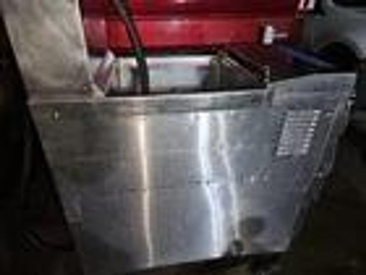 Used HENNY PENNY OFE-321 F NEW!!! ELECTRIC OPEN FRYER, 208V/60HZ/3PH