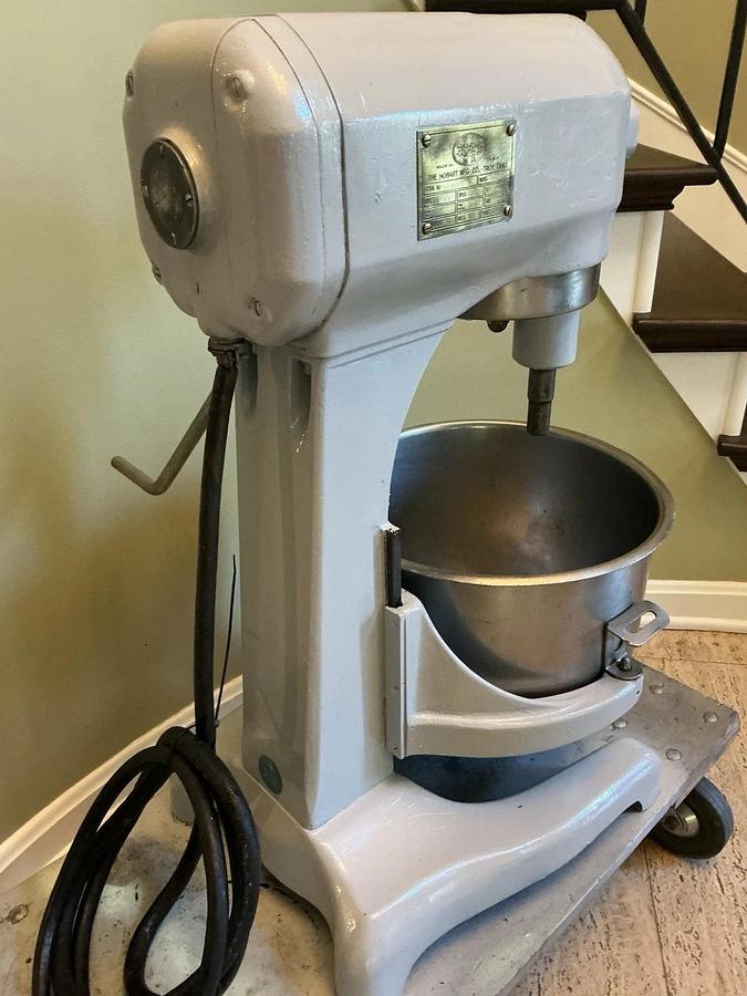 Used Hobart A200 20 Quart Commercial Bakery Mixer SS Bowl & 3 Attachments in Ohio