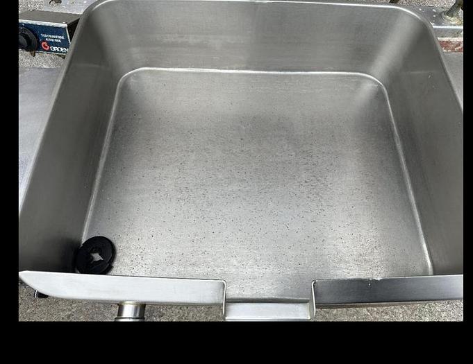 Used GROEN 30 GALLON GAS TILT KETTLE