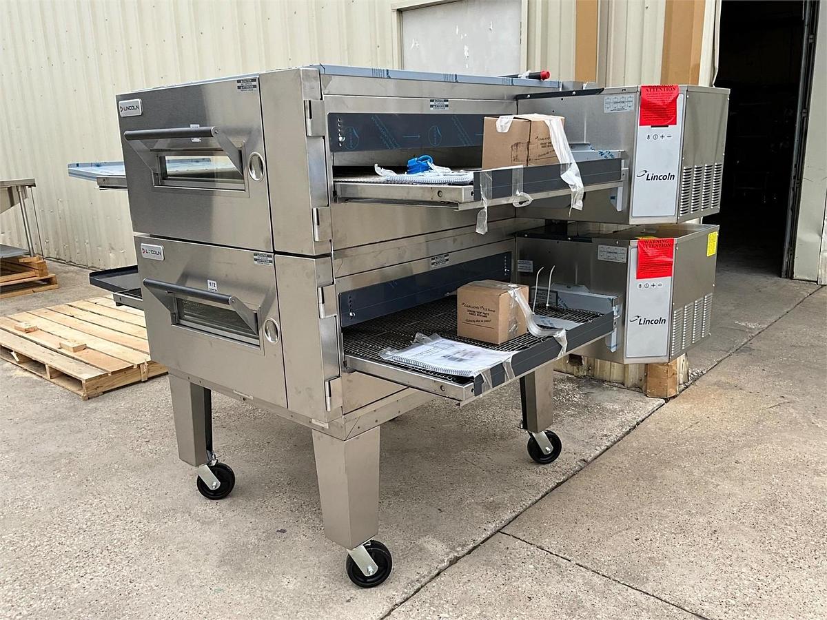 Used 2 stack Lincoln Impinger gas 1600 conveyor oven - NEAR NEW CONDITION