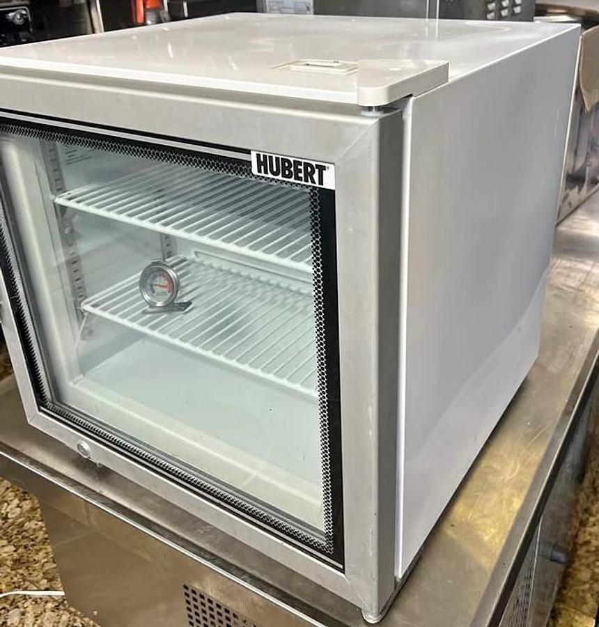 Used Counter top display freezer - great merchadizer