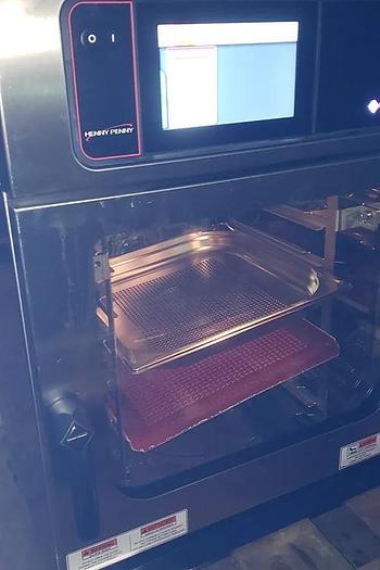 Used Details Condition Used – like new Henny penny combi steam oven used couple times Like Brand NEW size W 22" x D 26" x H 30" Elcteric 3 Phase 208 volt Henny penny combi steam oven