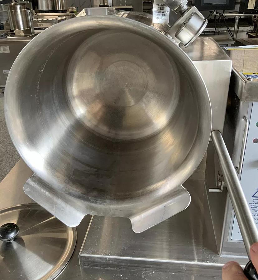 Used Cleveland KET-3-T 3 Gal Steam Soup Fudge Tilt Kettle 2/3 Jacketed 200volts 1ph