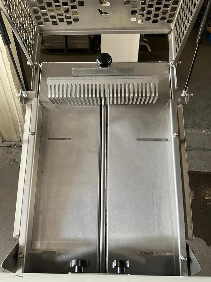 Used 2019 Oliver Gravity Feed Bakery Bread Slicer 797-32NC w/ Pro Guard Artisan Bread