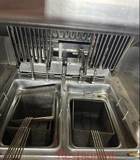 Refurbished Wells WUF886 Ventless Cooking System, Includes 2 Baskets