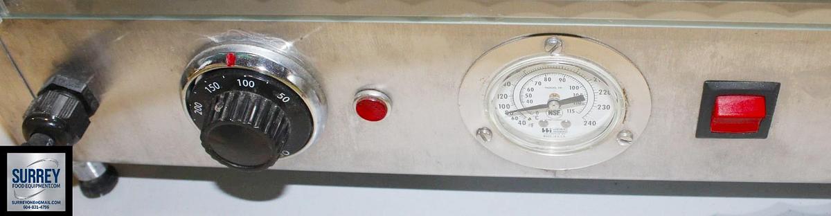 Used DOYON DRP3 COUNTERTOP HEATED DISPLAY CASE