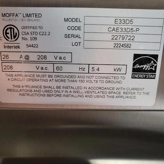 Refurbished  Blue Seal E33D5 Half Size Double Deck Digital Electric Convection Oven