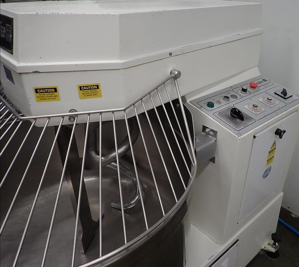 Used EMPIRE 200A - LIKE NEW CONDITION