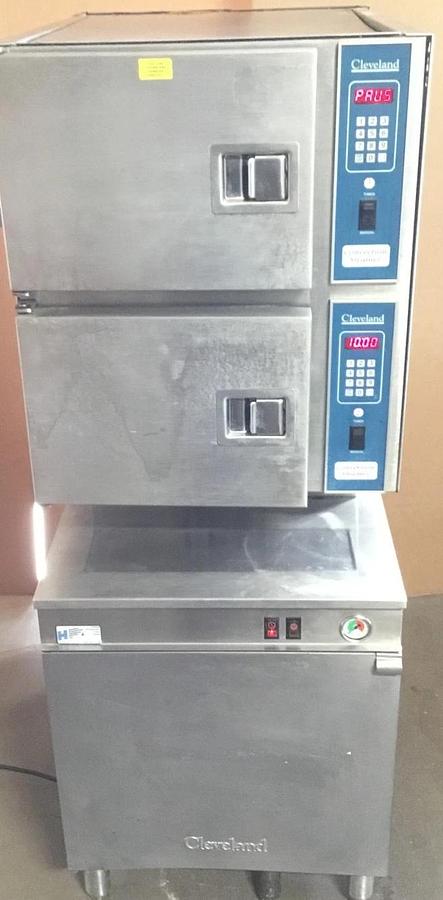 Used Cleveland Range 24CGM200 Commercial Gas Convection Steamer 2 Compartment