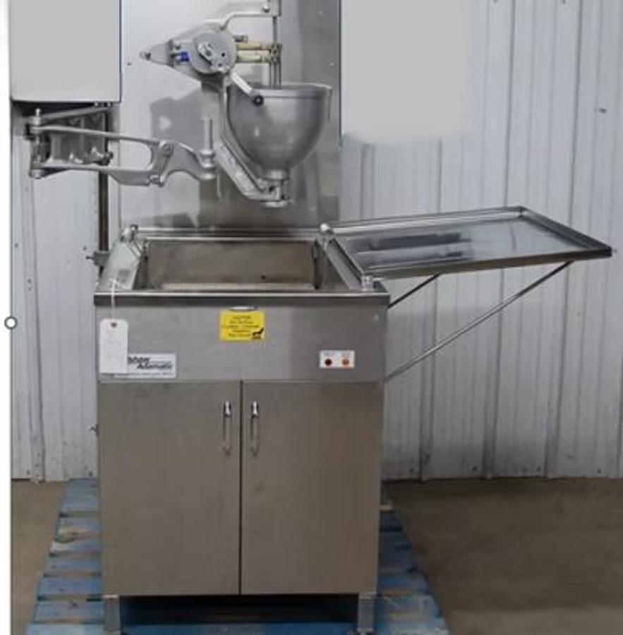 Used Belshaw 718LCG-NG Natural Gas Open Kettle Donut Fryer w B Dropper