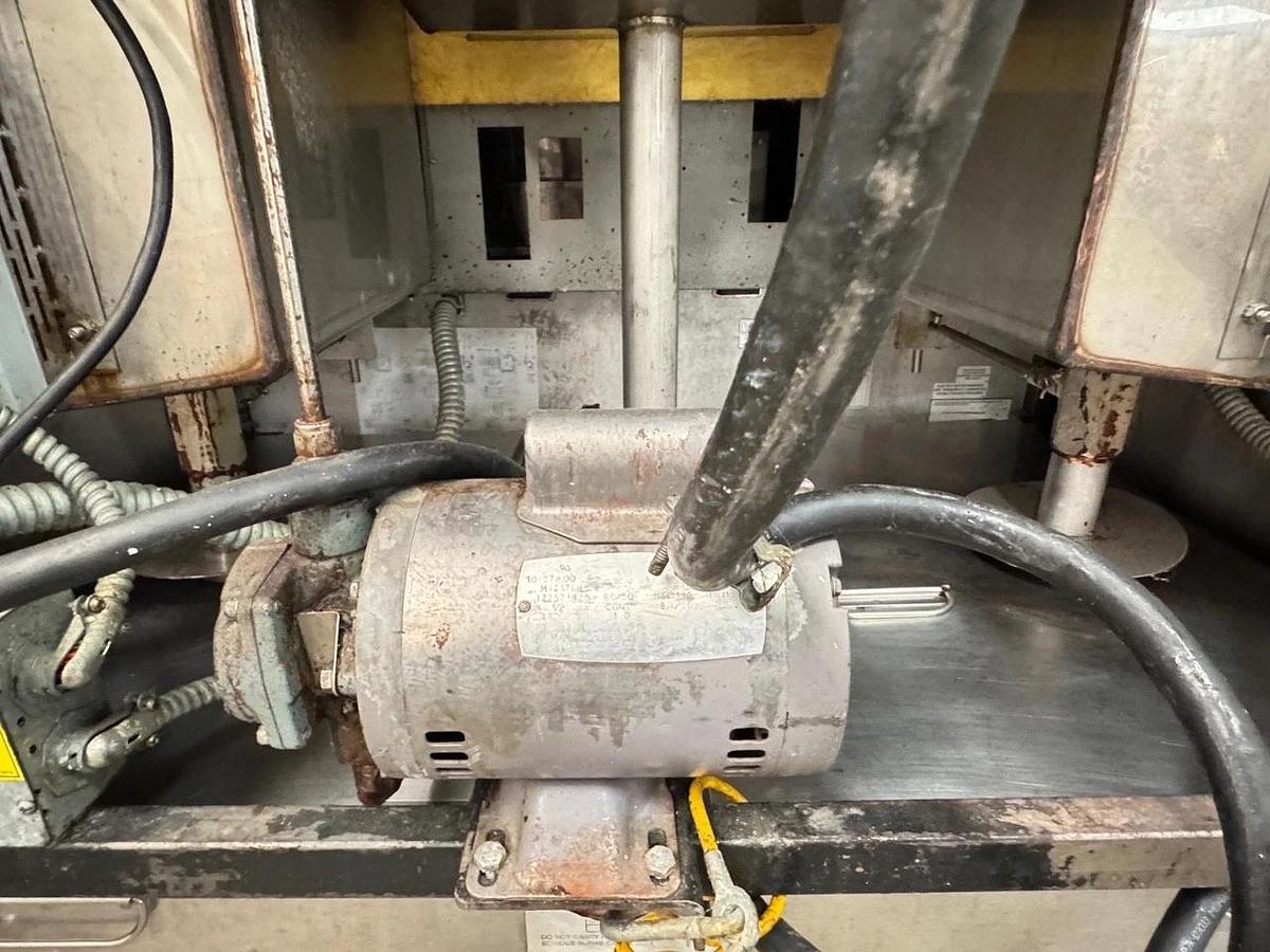 Used Henny Penny Fryer Electric with Filtration & Lift OAE 323