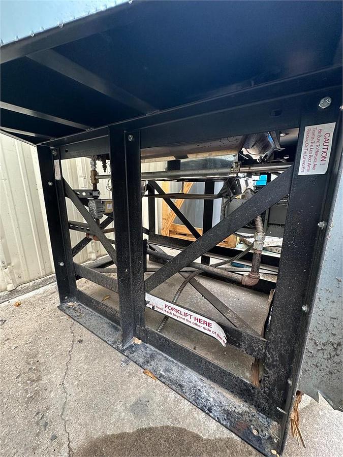 Used Wood stone Mt Adams gas burning pizza oven