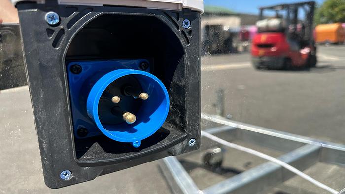 77 in Billy Food Vending Trailer Mobile Concession Both windows FT27