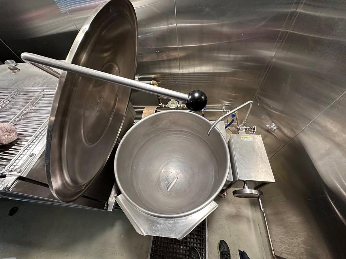 Used Cleveland 60 Gallon Gas Tilting Steam Kettle