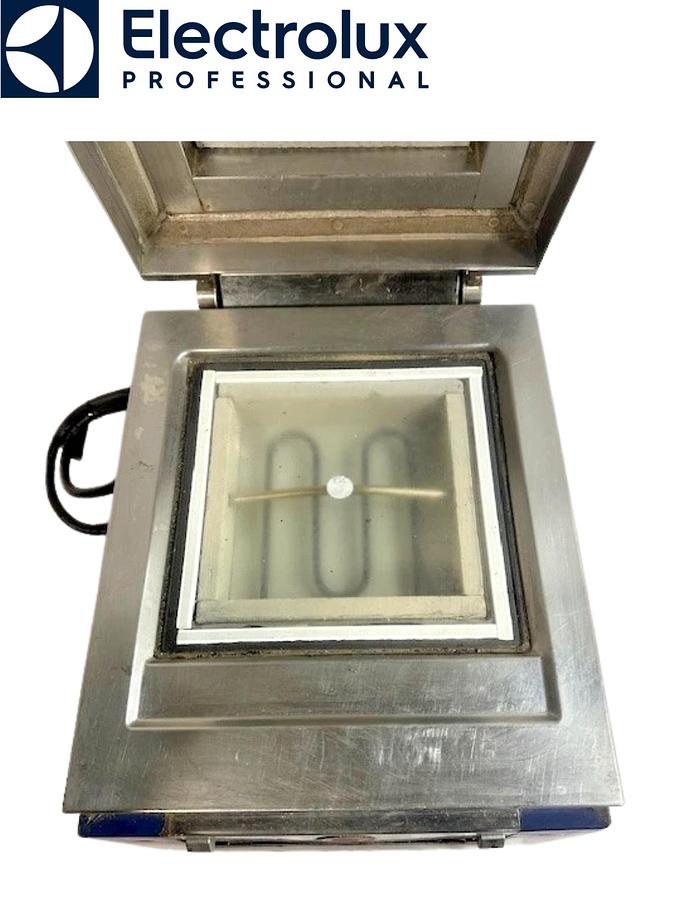 Used ELECTROLUX Model: HSPPAN COMMERCIAL HIGH SPEED PANINI SANDWICH PRESS GRILL 208V