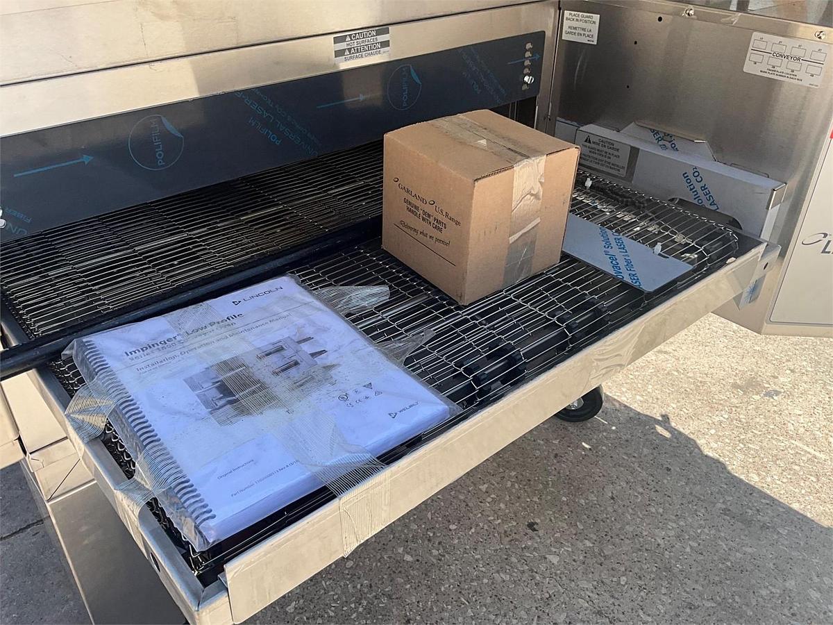Used 2023 Lincoln gas 1600 double stack conveyor oven - NEVER BEEN USED