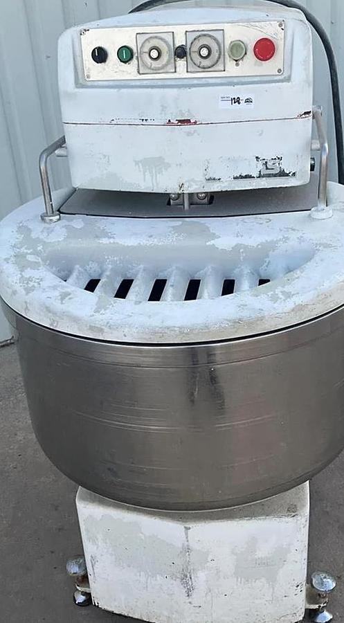 Used Lucks 80/100qt spiral dough mixer