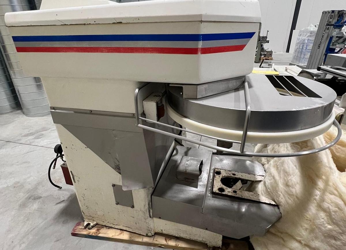 Used Rondo Model 220AVMixer