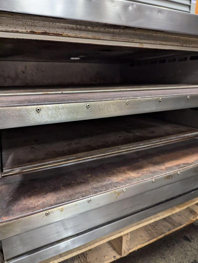 Used Bakers Pride GP61 Gas Countertop Oven