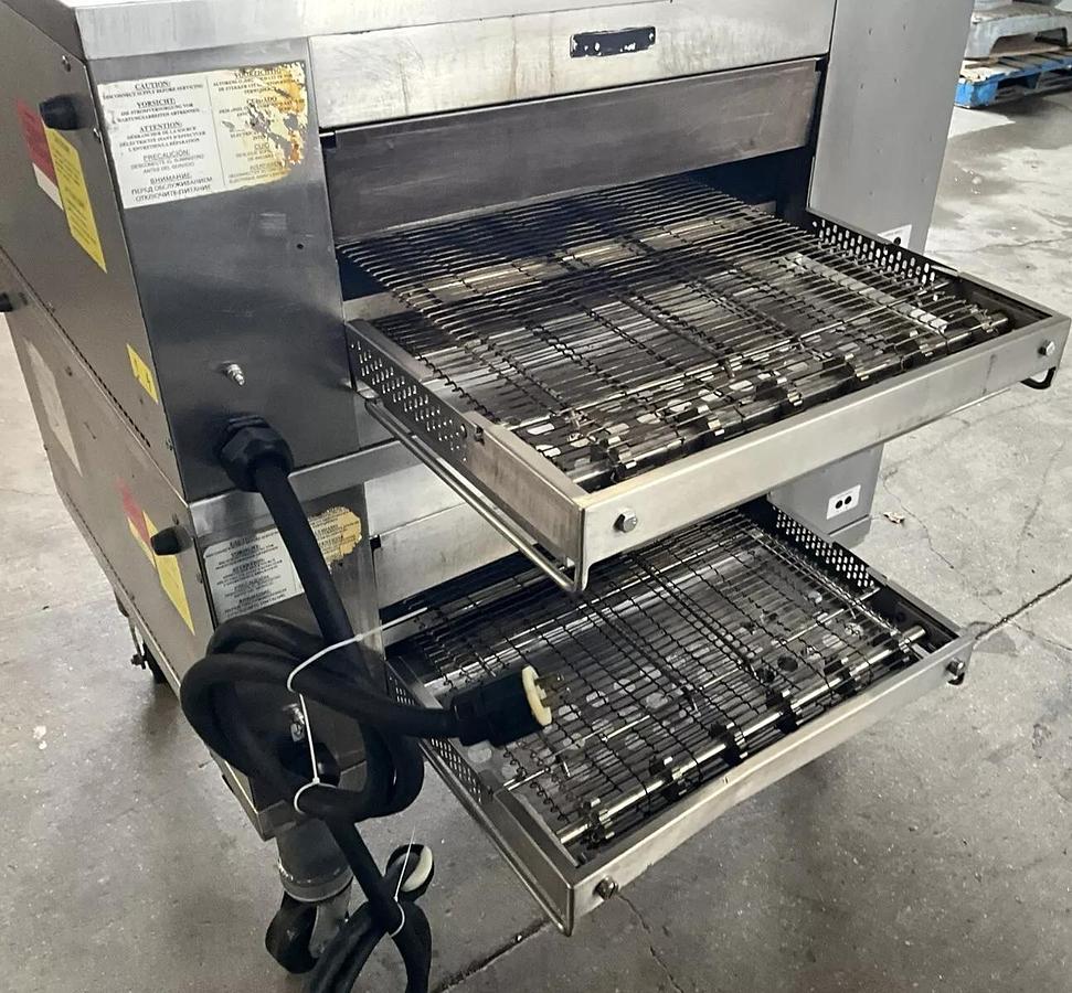 Used 2023 CTX Middleby Marshall DZ33T Infrared Radiant conveyor pizza double oven 