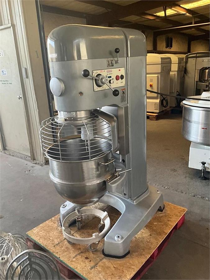 Used Hobart M802 80qt dough mixer